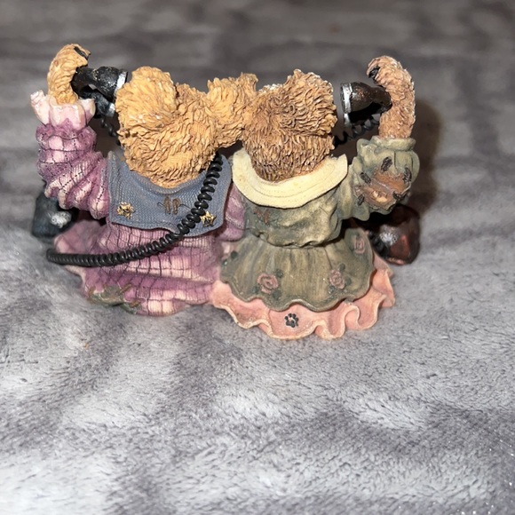Boyd’s Bears & Friends “The Bearstone Collection” is in perfect condition! NWOT - Picture 4 of 5